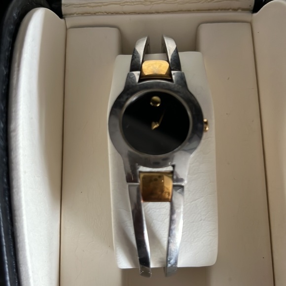 Movado 2 tone bracelet watch - Picture 4 of 9